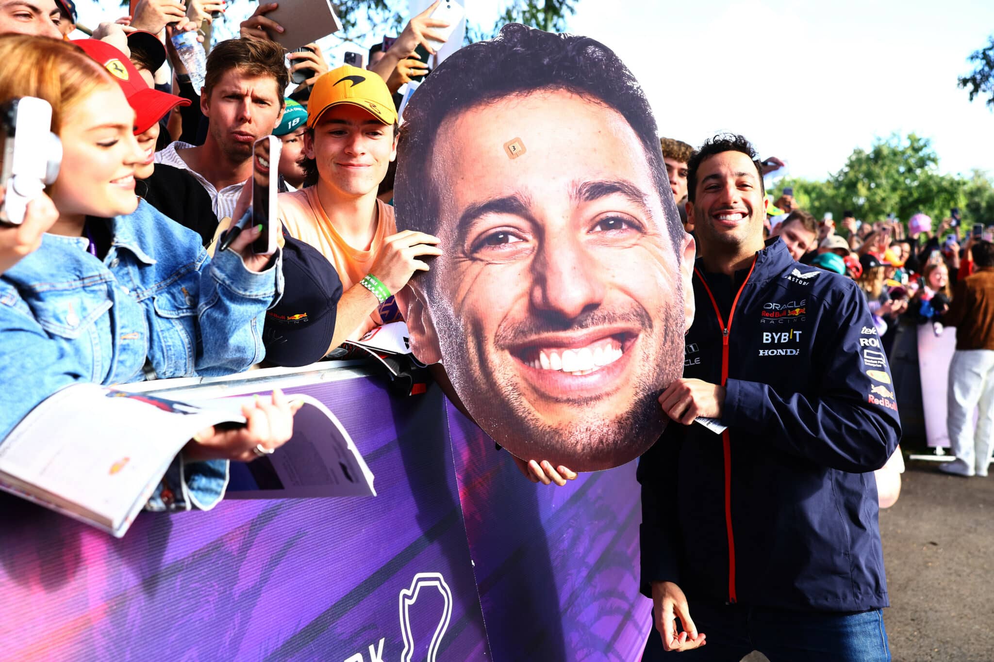 - Analysis: Can Daniel Ricciardo get a seat in 2024
