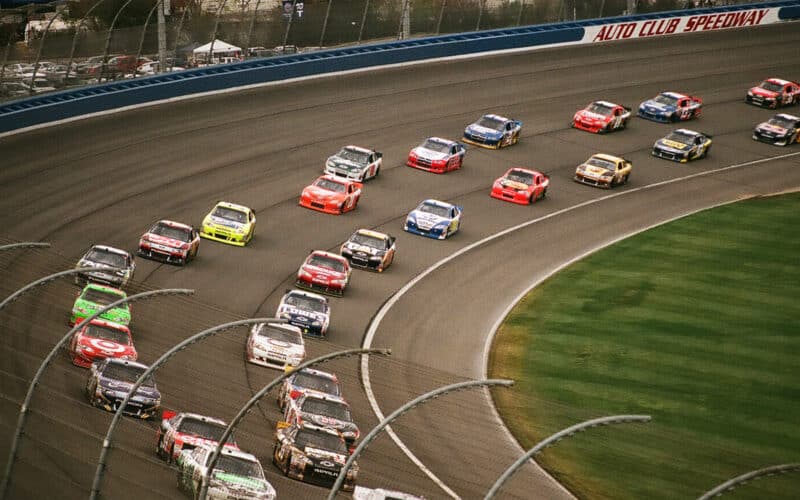 - Breaking Down the Speed: Discover the Fastest NASCAR Tracks with Exclusive Video Footage